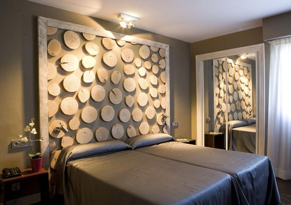 Hotel Salbatoreh *